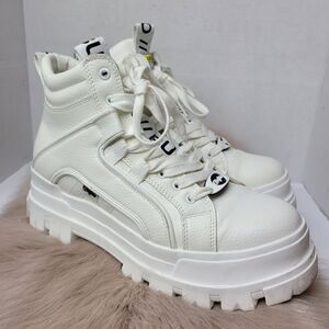 Buffalo Aspha Vegan Leather White Lace Platform Sneaker Boots Size 10.5